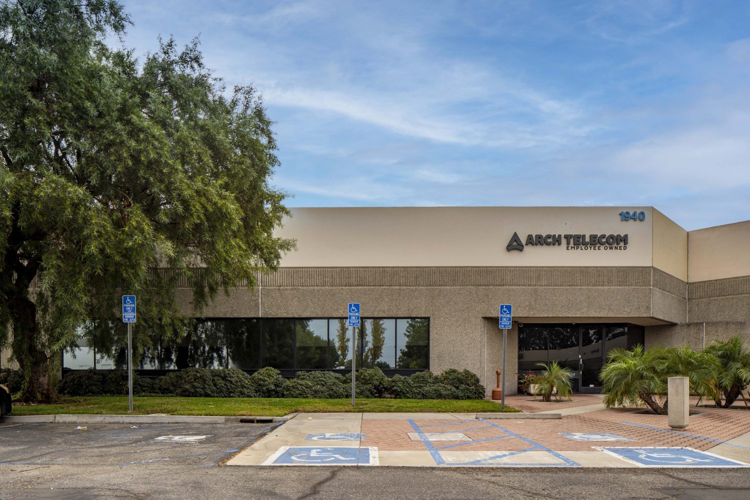 1940 W. Corporate Way, Anaheim Hefner